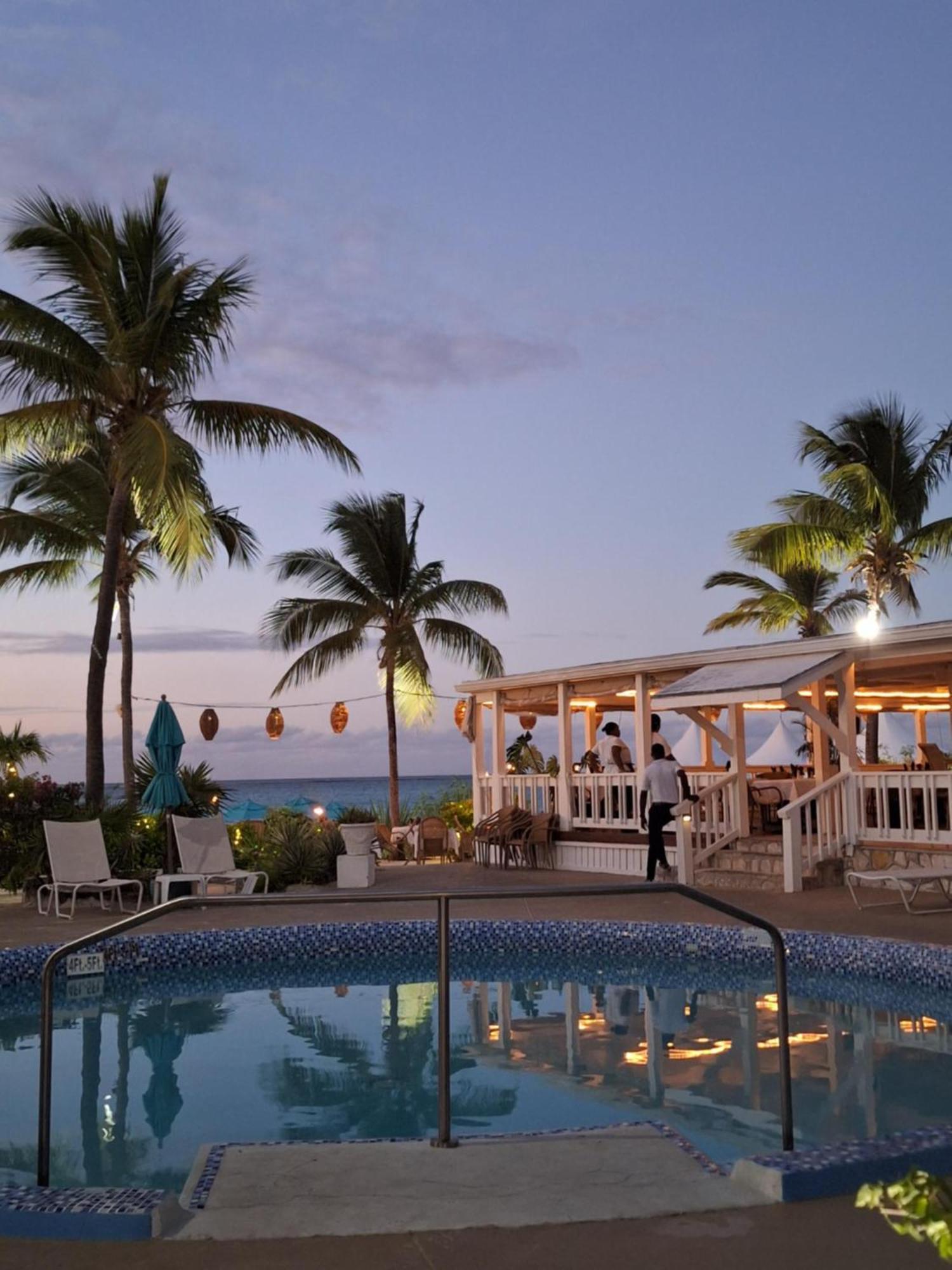 Sibonne Beach Hotel Grace Bay Dış mekan fotoğraf