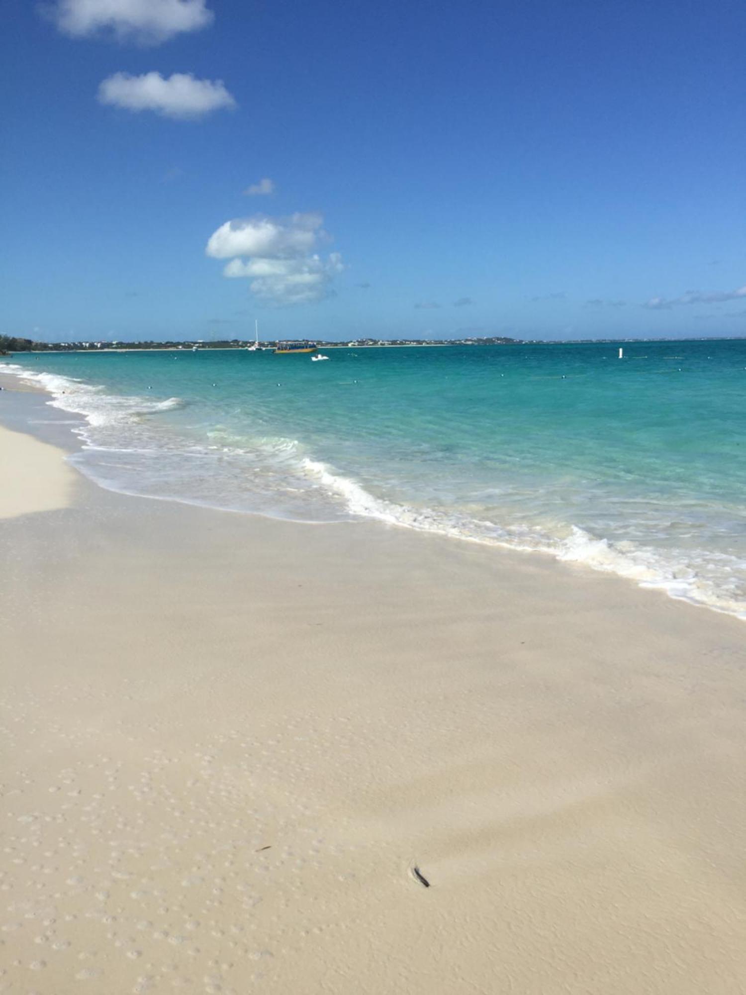 Sibonne Beach Hotel Grace Bay Dış mekan fotoğraf