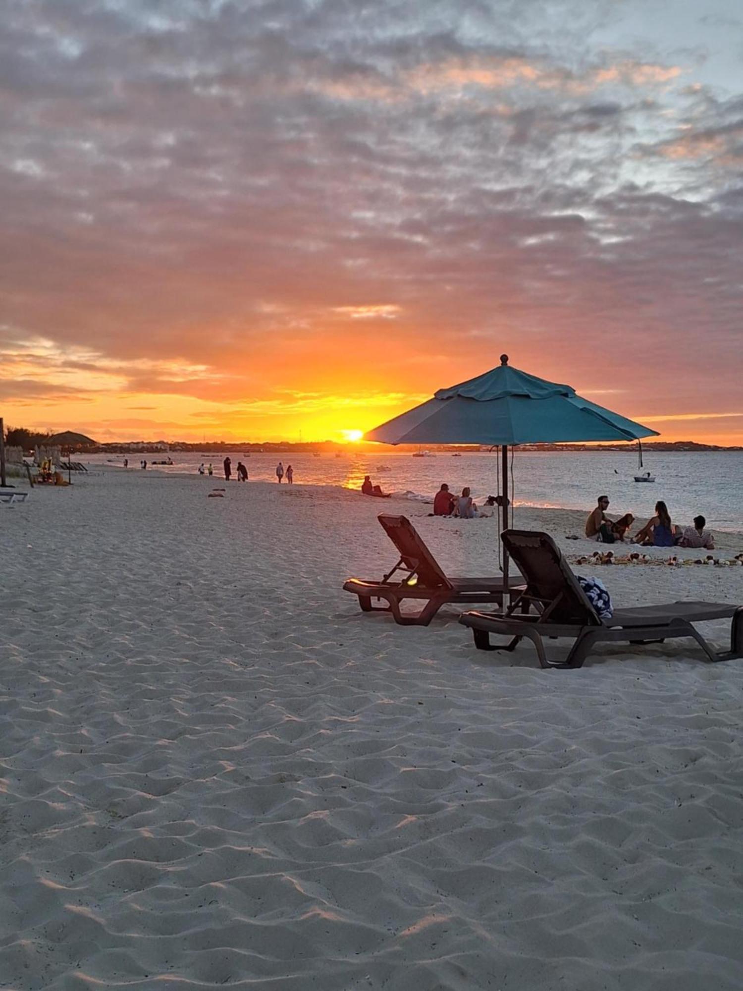 Sibonne Beach Hotel Grace Bay Dış mekan fotoğraf